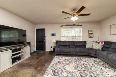 399 Wild Hill Oak Drive, Springtown, TX 76082 - Photo 4