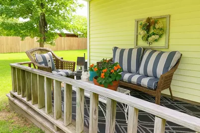 314 Cockerell Street, Eustace, TX 75124 - Photo 14