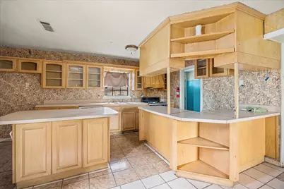 4628 Burton Avenue, Fort Worth, TX 76105 - Photo 8