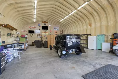 623 Parker Lane, Granbury, TX 76048 - Photo 8