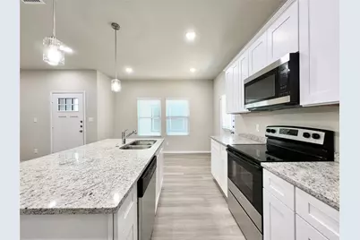 3501 E Renfro Street #407, Burleson, TX 76028 - Photo 8