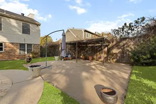 3708 Windsong Ln, Bedford, TX 76021 - Photo 12