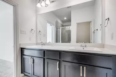 9915 Schramm Street, Irving, TX 75063 - Photo 8