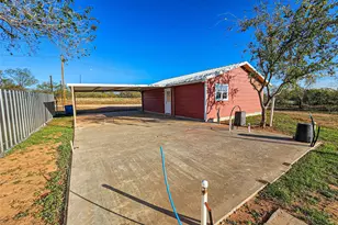 1618 Roberts St, Sweetwater, TX 79556 - Photo 8