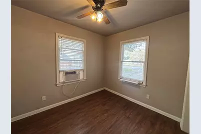 5605 Thomas Lane, River Oaks, TX 76114 - Photo 6
