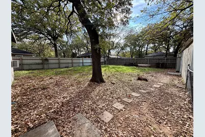 5605 Thomas Lane, River Oaks, TX 76114 - Photo 12