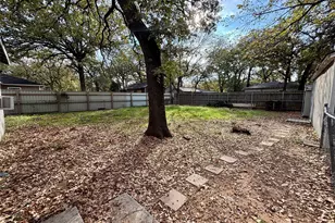 5605 Thomas Ln, River Oaks, TX 76114 - Photo 12