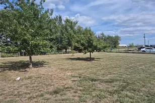 4021 Co Rd 4805, Ladonia, TX 75449 - Photo 4