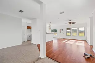 1309 W Chippewa Trail, Granbury, TX 76048 - Photo 4