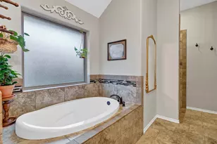 3103 White Horse Ct, Granbury, TX 76049 - Photo 18