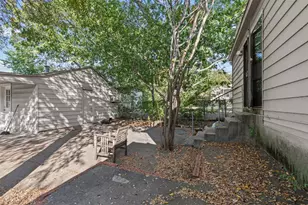 2117 W Lotus Ave, Fort Worth, TX 76111 - Photo 34