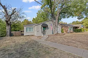 2117 W Lotus Ave, Fort Worth, TX 76111 - Photo 1