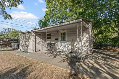 2117 W Lotus Avenue, Fort Worth, TX 76111 - Photo 40