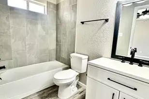 1069 Vista Hermosa Dr, Eagle Pass, TX 78852 - Photo 10