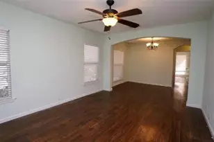 228 E Boyd Ave, Bonham, TX 75418 - Photo 2