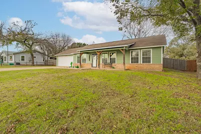 304 W 4th Terrace, Springtown, TX 76082 - Photo 2