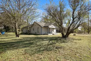 501 S College St, Itasca, TX 76055 - Photo 1