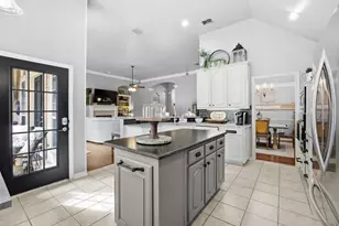 3404 Windsor Pkwy, Corinth, TX 76210 - Photo 8