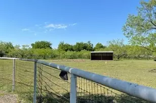 2107 Countryside Dr, Denton, TX 76208 - Photo 36