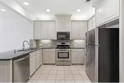 2404 Jameson Lane, McKinney, TX 75070 - Photo 8