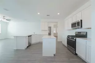 14832 Holster Trl, Fort Worth, TX 76052 - Photo 10