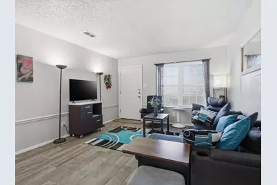 2040 Oakwood Court, Arlington, TX 76012 - Photo 6