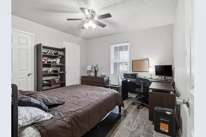 2040 Oakwood Court, Arlington, TX 76012 - Photo 12