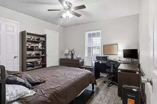 2040 Oakwood Ct, Arlington, TX 76012 - Photo 12