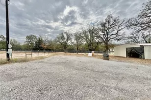 245 Spring Creek Ct, Paradise, TX 76073 - Photo 34