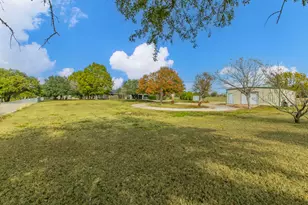 961 Shilling Dr, Elm Mott, TX 76640 - Photo 26