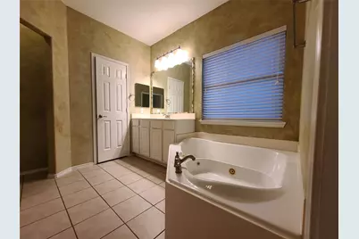 2811 Prado, Grand Prairie, TX 75054 - Photo 18