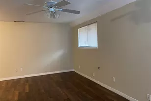 619 Arbor Ln, Lancaster, TX 75134 - Photo 2