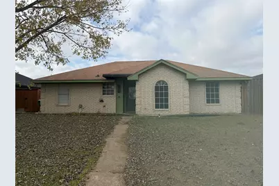 1313 Crosscreek Lane, Seagoville, TX 75159 - Photo 2