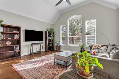 10319 Donley Drive, Irving, TX 75063 - Photo 6