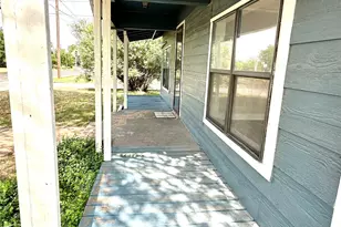 610 W Dale St, Winters, TX 79567 - Photo 2
