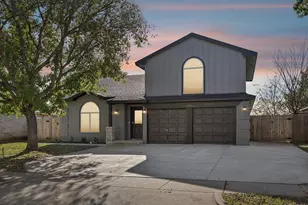 305 Meadow St, Saginaw, TX 76179 - Photo 4