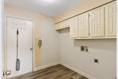 1924 Robin Meadow Drive, Carrollton, TX 75007 - Photo 16