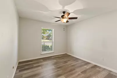 1924 Robin Meadow Drive, Carrollton, TX 75007 - Photo 14