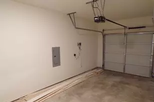 709 S 5th St, Bonham, TX 75418 - Photo 16