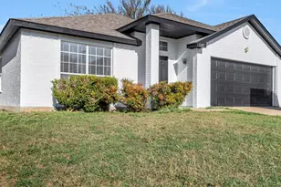 527 Alameda Ave, Duncanville, TX 75137 - Photo 2