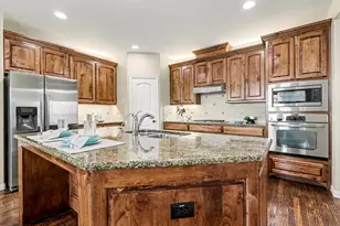 1125 Michener Way, Irving, TX 75063 - Photo 10