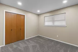 1021 Blue Lake Dr, Fort Worth, TX 76103 - Photo 12