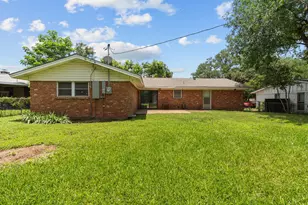 1021 Blue Lake Dr, Fort Worth, TX 76103 - Photo 28