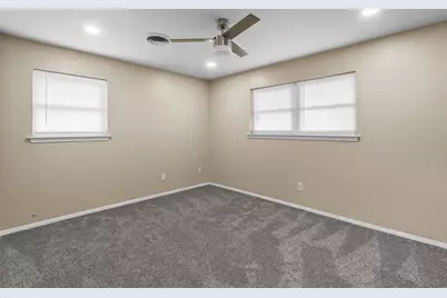 1021 Blue Lake Drive, Fort Worth, TX 76103 - Photo 16