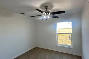 211 Alton, Ennis, TX 75119 - Photo 26