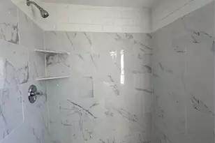 211 Alton, Ennis, TX 75119 - Photo 14