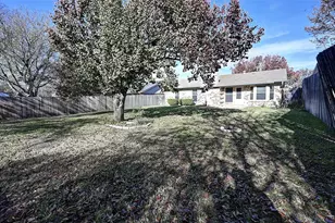 6640 Fair Oaks Dr, Watauga, TX 76148 - Photo 32