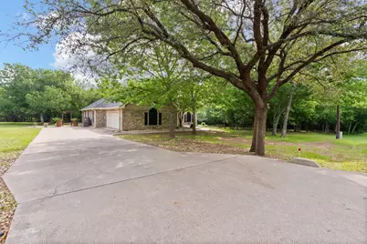 12041 Shady Creek Drive, Whitney, TX 76692 - Photo 38