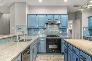 2004 Melissa Diane St, Mansfield, TX 76063 - Photo 2