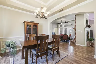 812 Lake View Court E, Crowley, TX 76036 - Photo 4